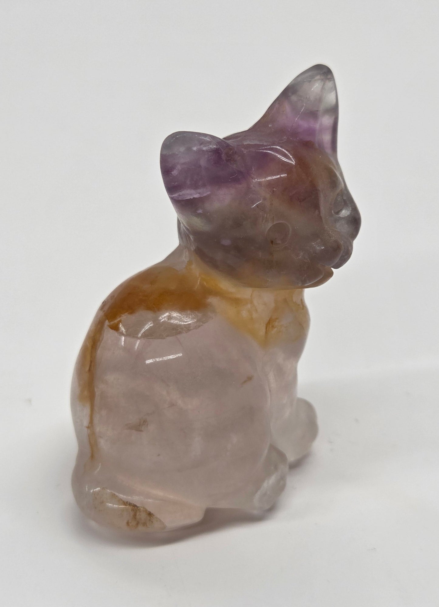 Cat/kitty carvings - side sitting (L)