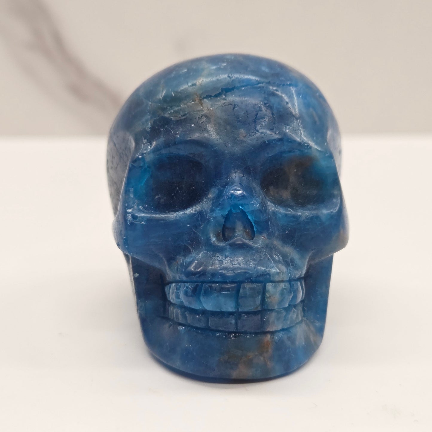 Skull medium - Blue Apatite