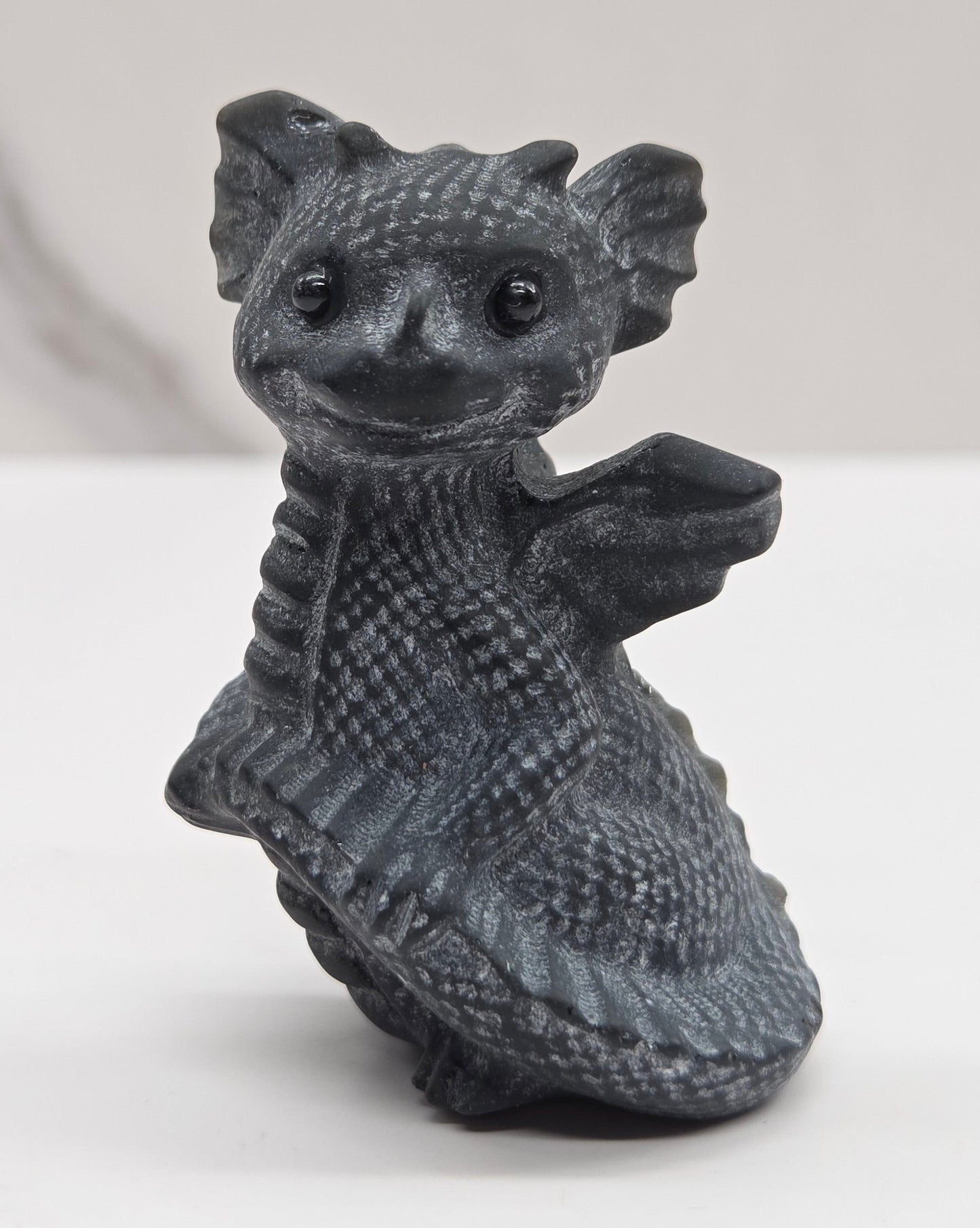 Dragon standing carving (M & L)