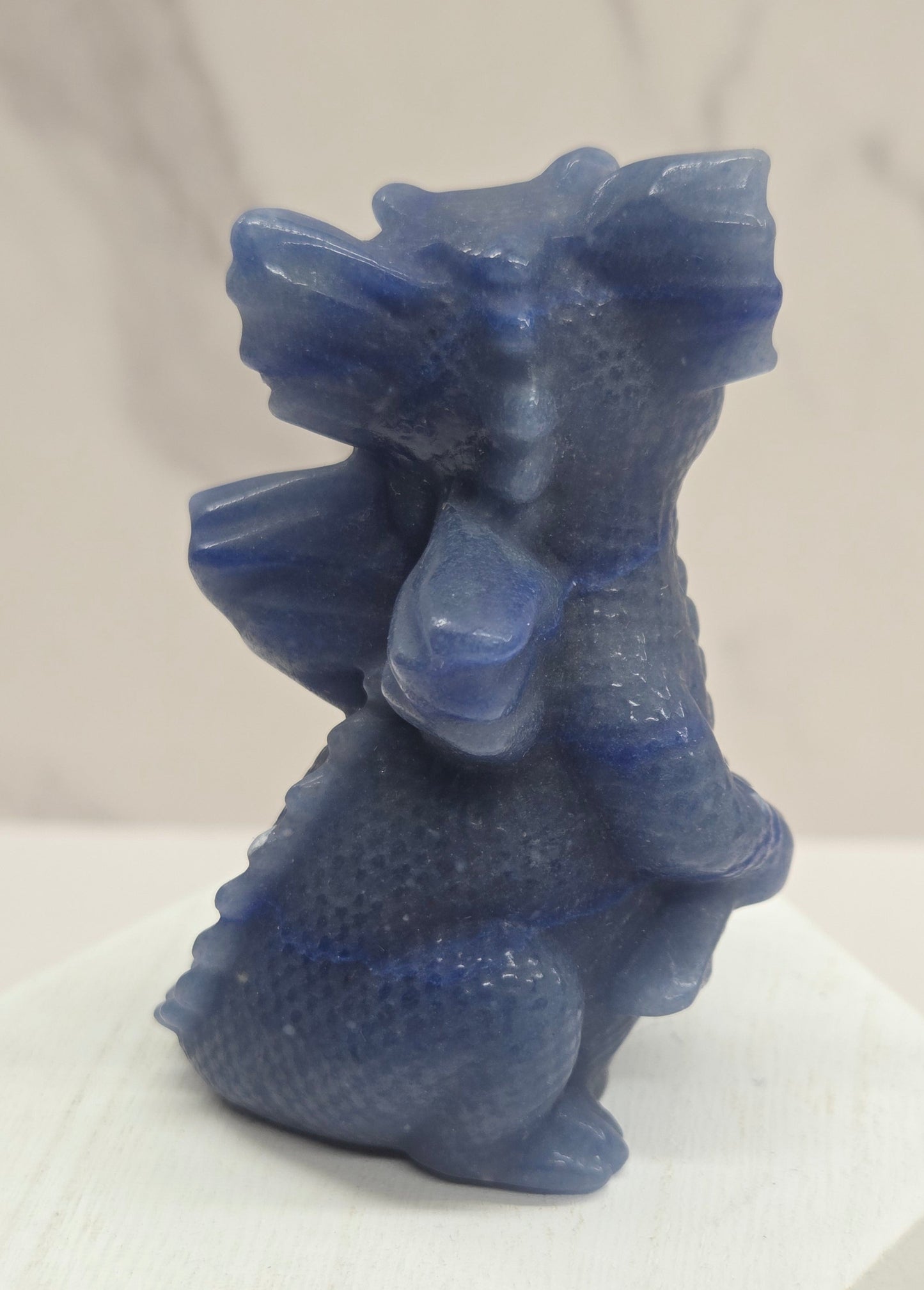 Dragon standing carving (M & L)