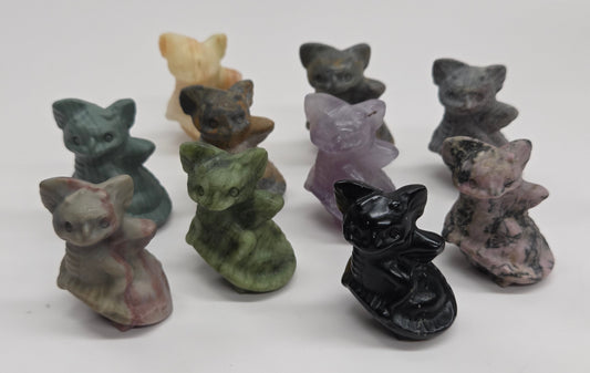 Cute standing dragon carving (S)