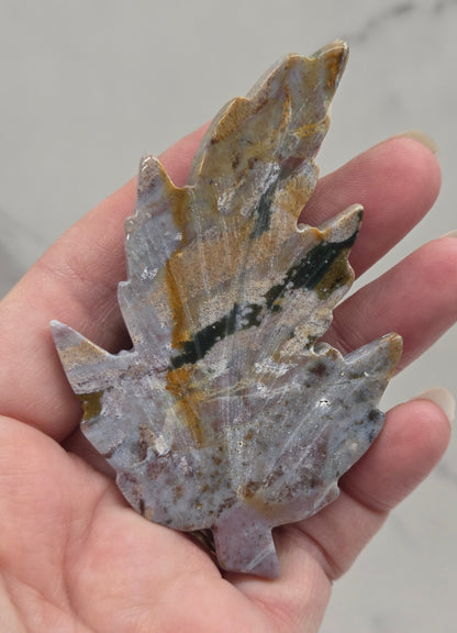 Leaf carving (large)