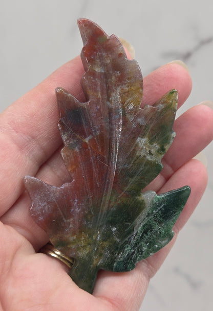 Leaf carving (large)