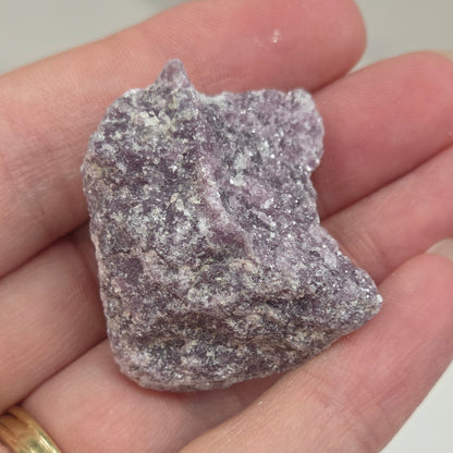 Lepidolite raw