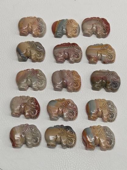 Alashan Agate mini carving - Elephant coin