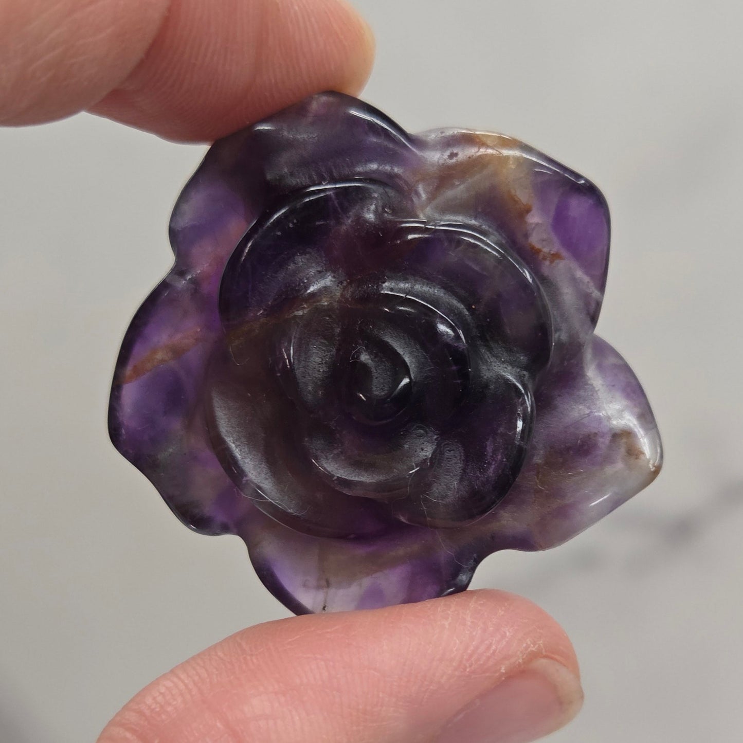 Amethyst rose carving
