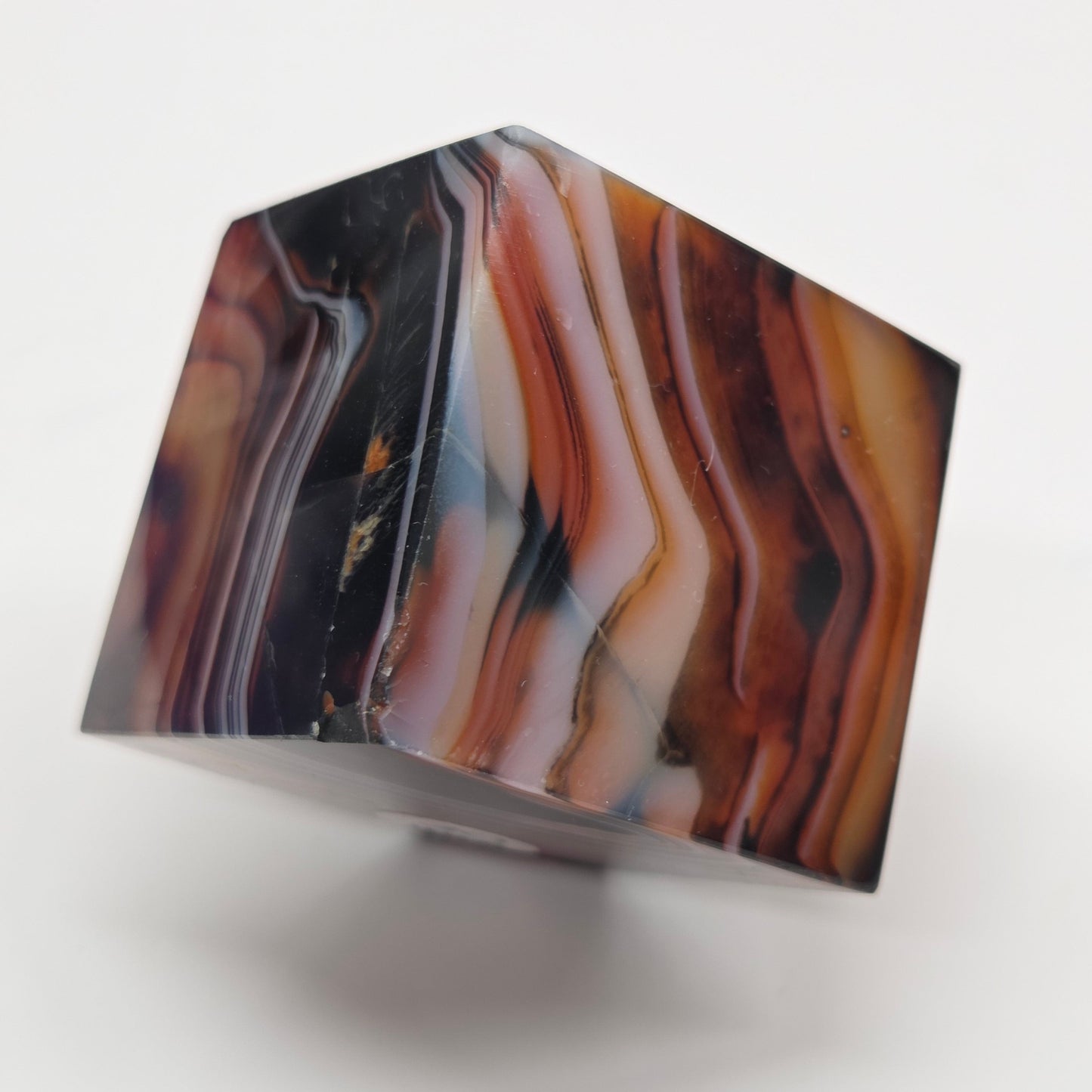 Floating cube - Sardonyx