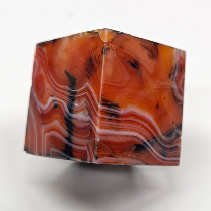 Floating cube - Sardonyx