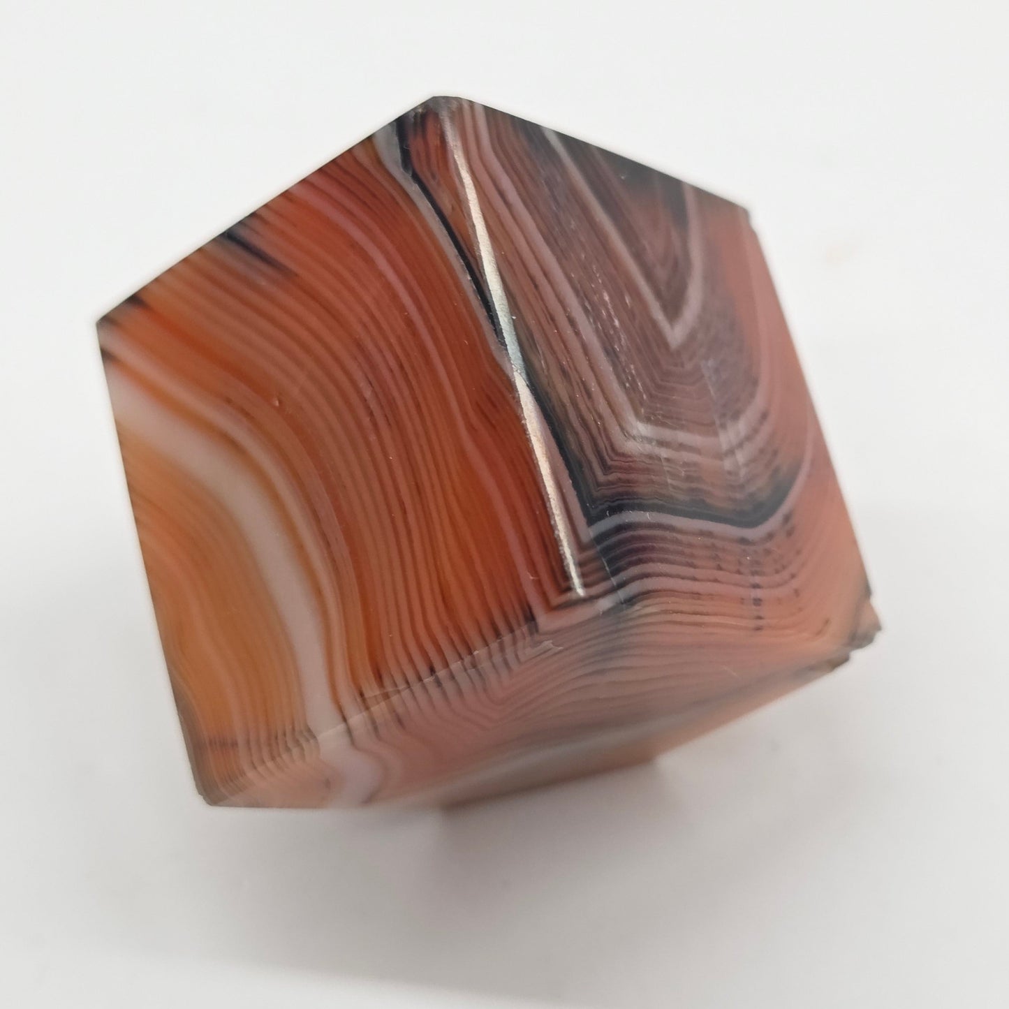 Floating cube - Sardonyx