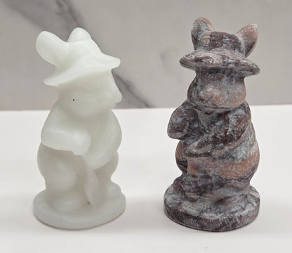 Rabbit carving (L)