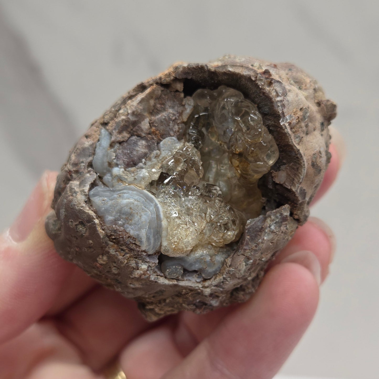 Hyalite Opal geode