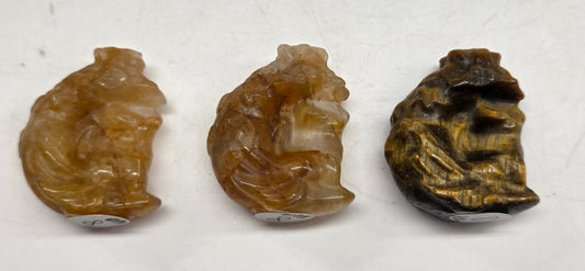 9 tail fox carving on moon (small)