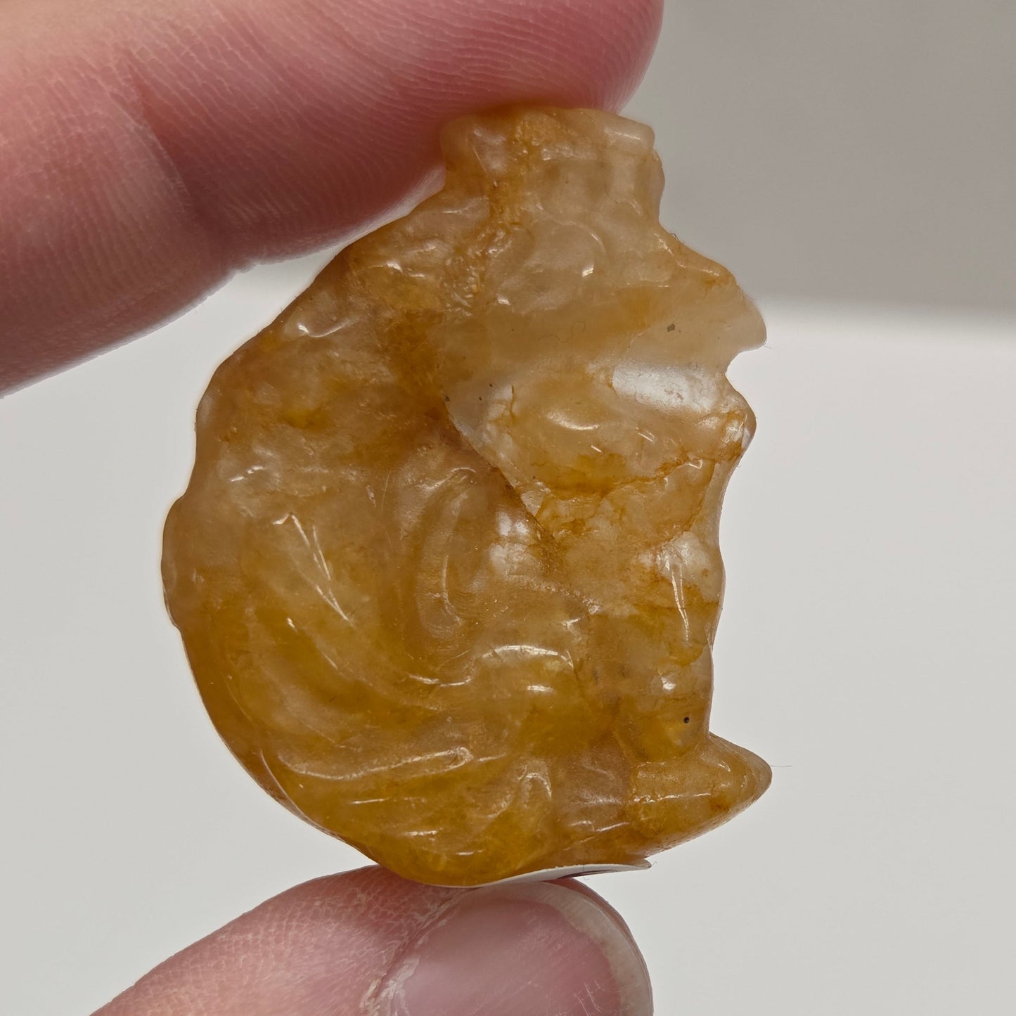 9 tail fox carving on moon (small)