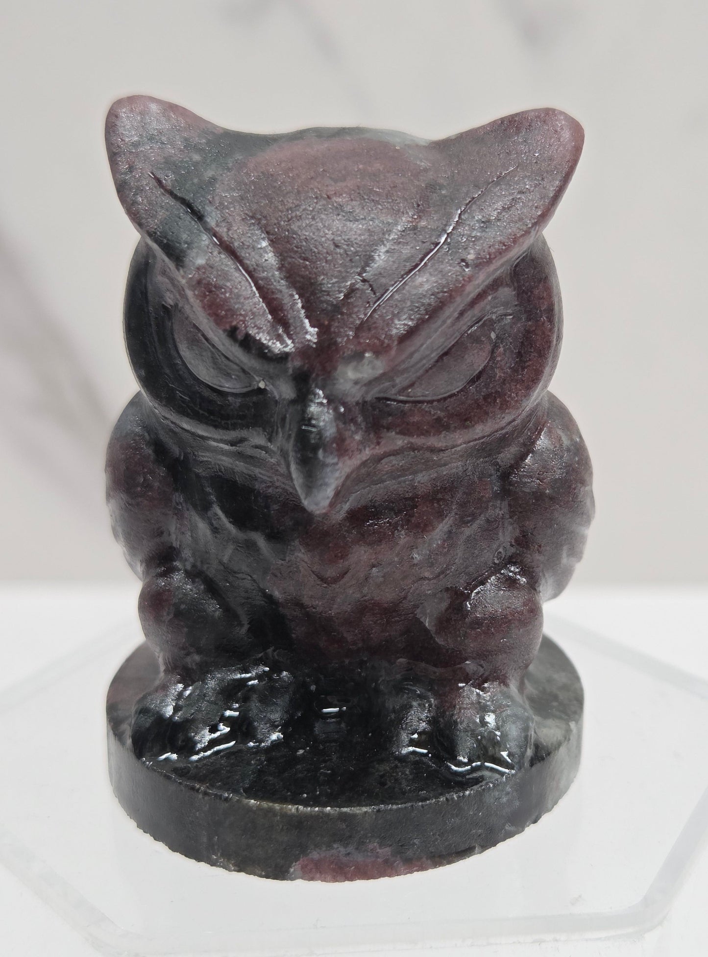 Owl carving - Angry owl (L)