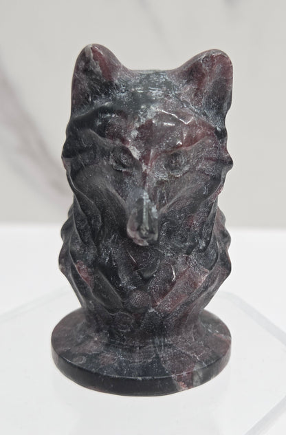 Wolf bust (medium)