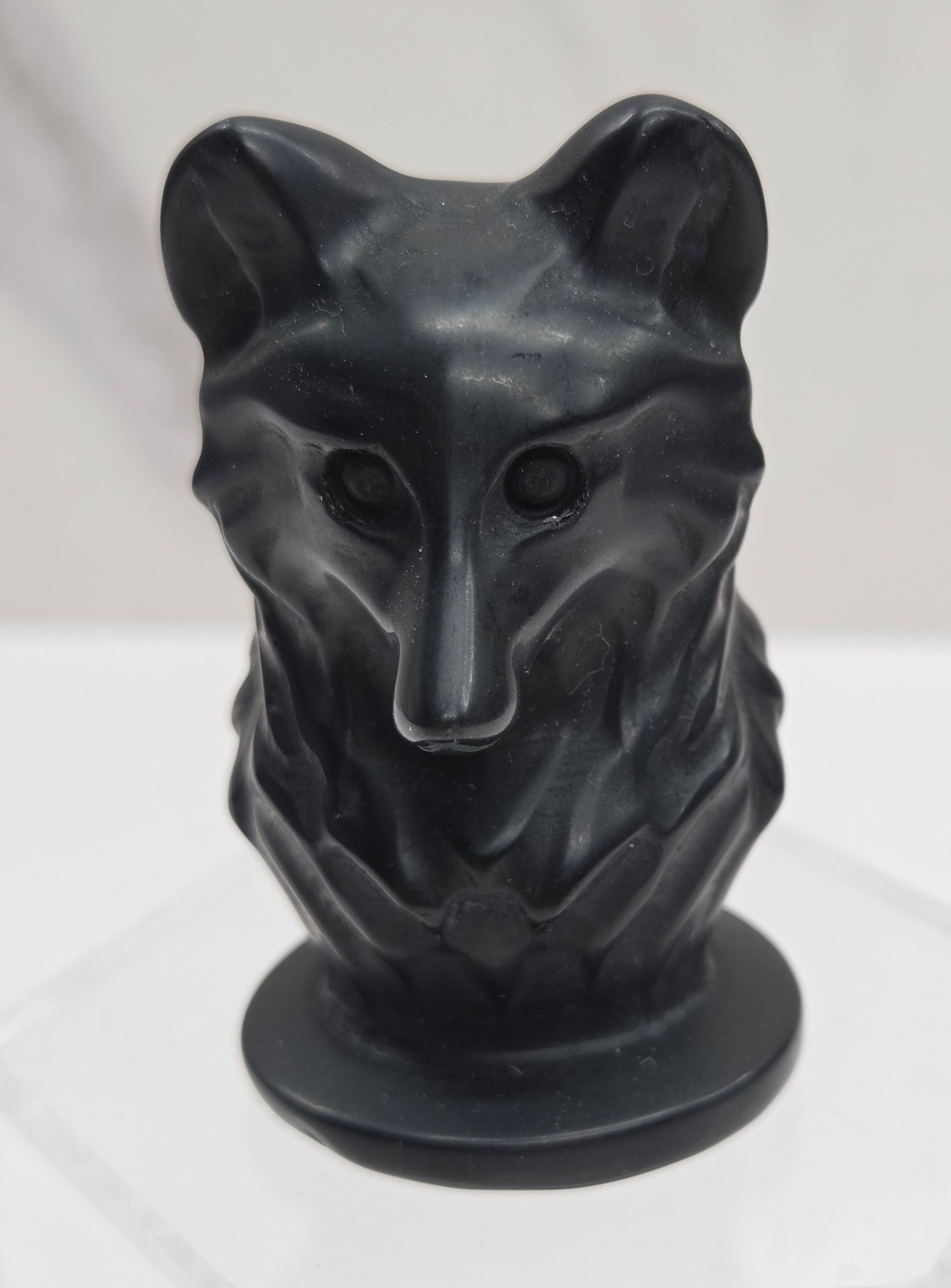 Wolf bust (medium)