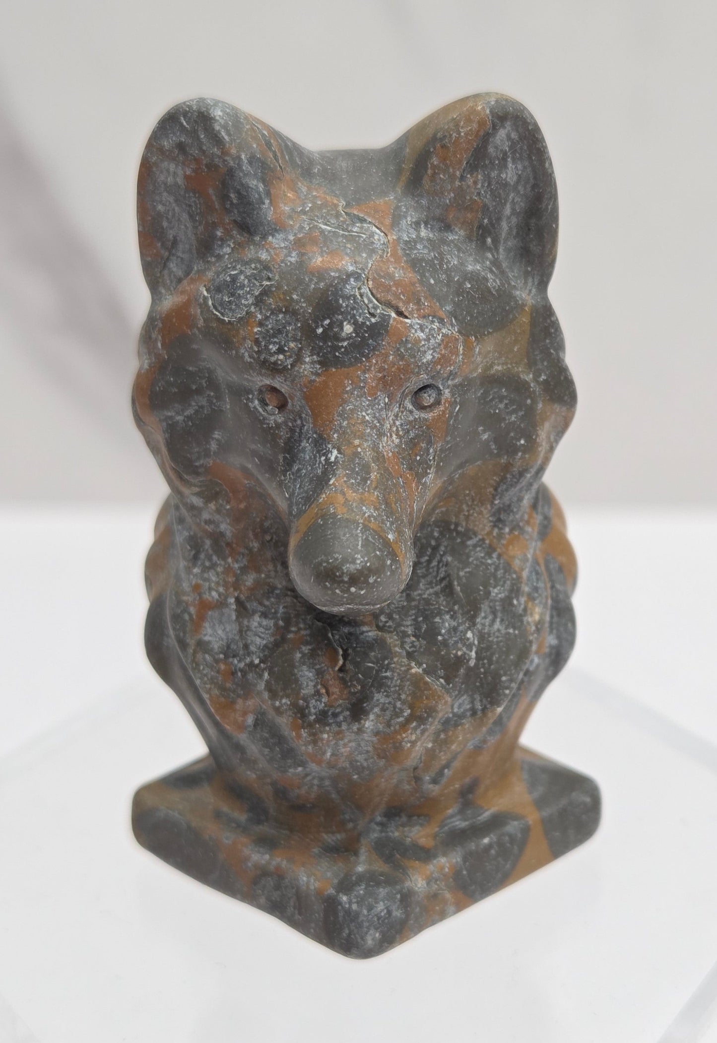 Wolf bust (medium)