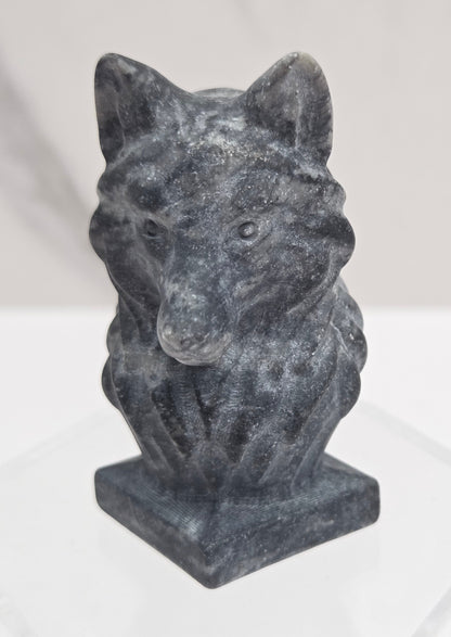 Wolf bust (medium)