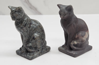 Cat/kitty carving - sitting proper (L)