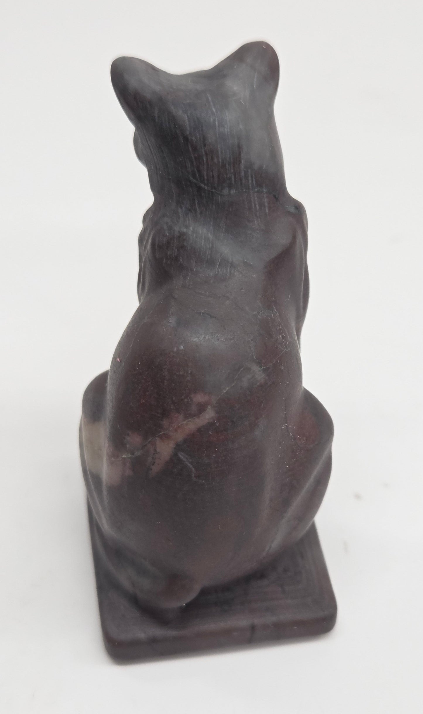 Cat/kitty carving - sitting proper (L)