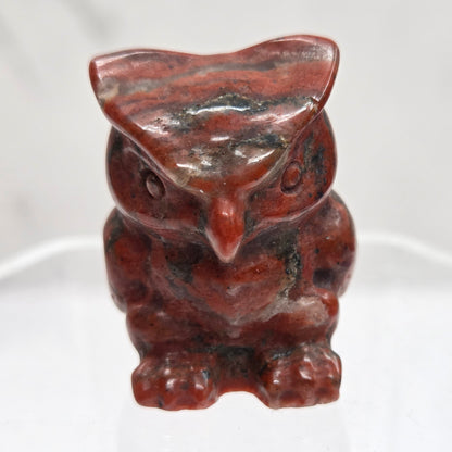 Grumpy owl carving (S)