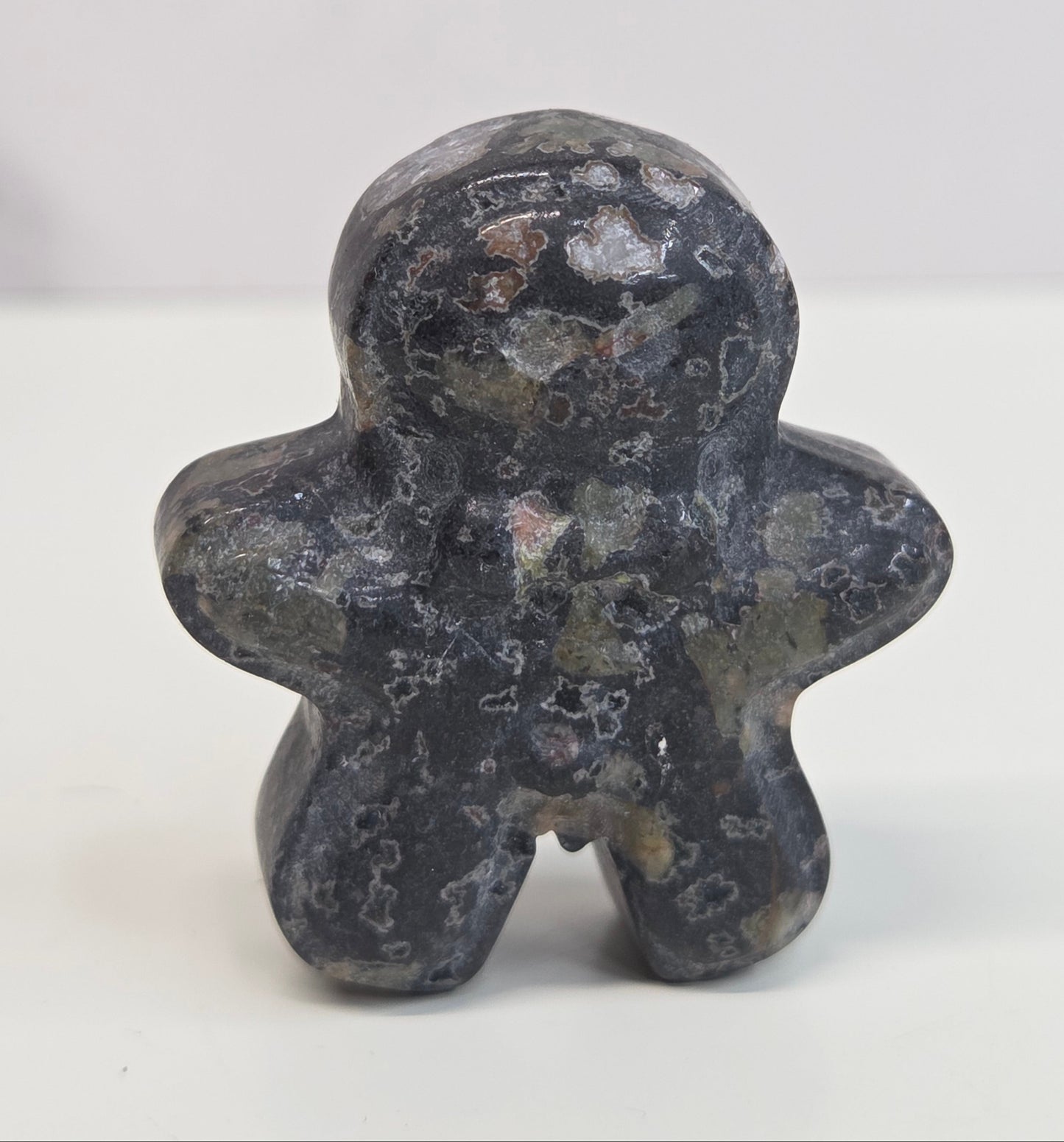 Gingerbread man carving (S)