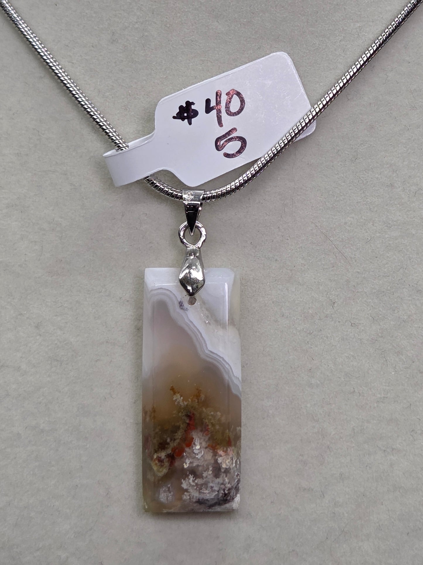 Scenic Moss necklace