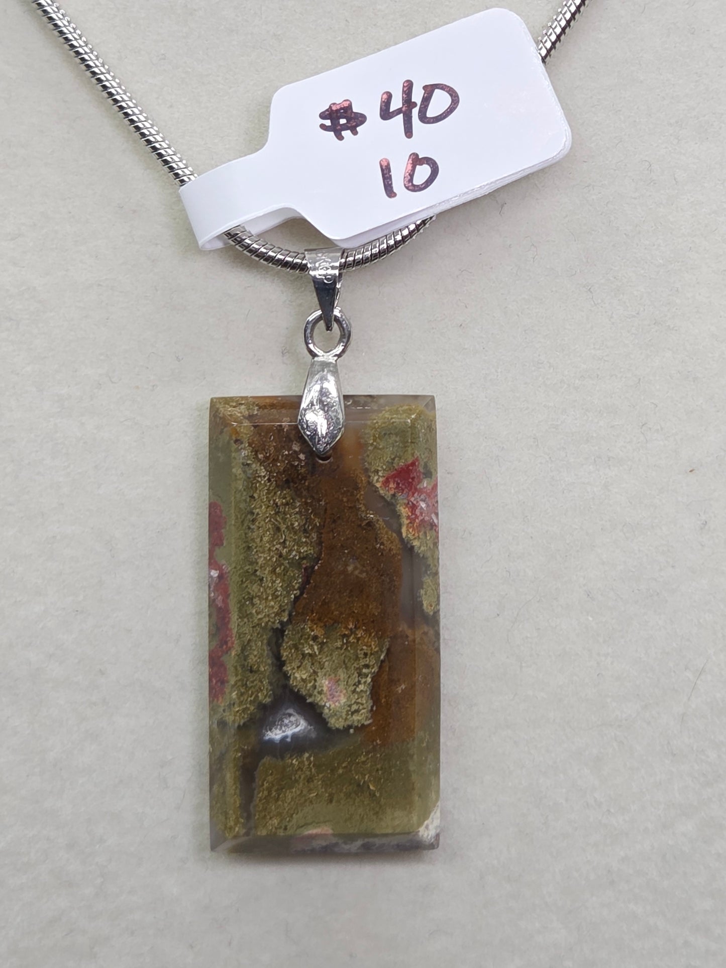 Scenic Moss necklace