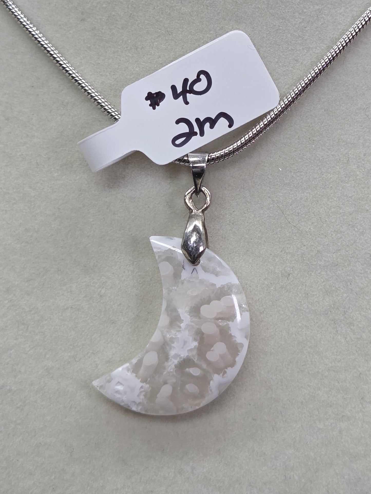 Scenic Moss necklace