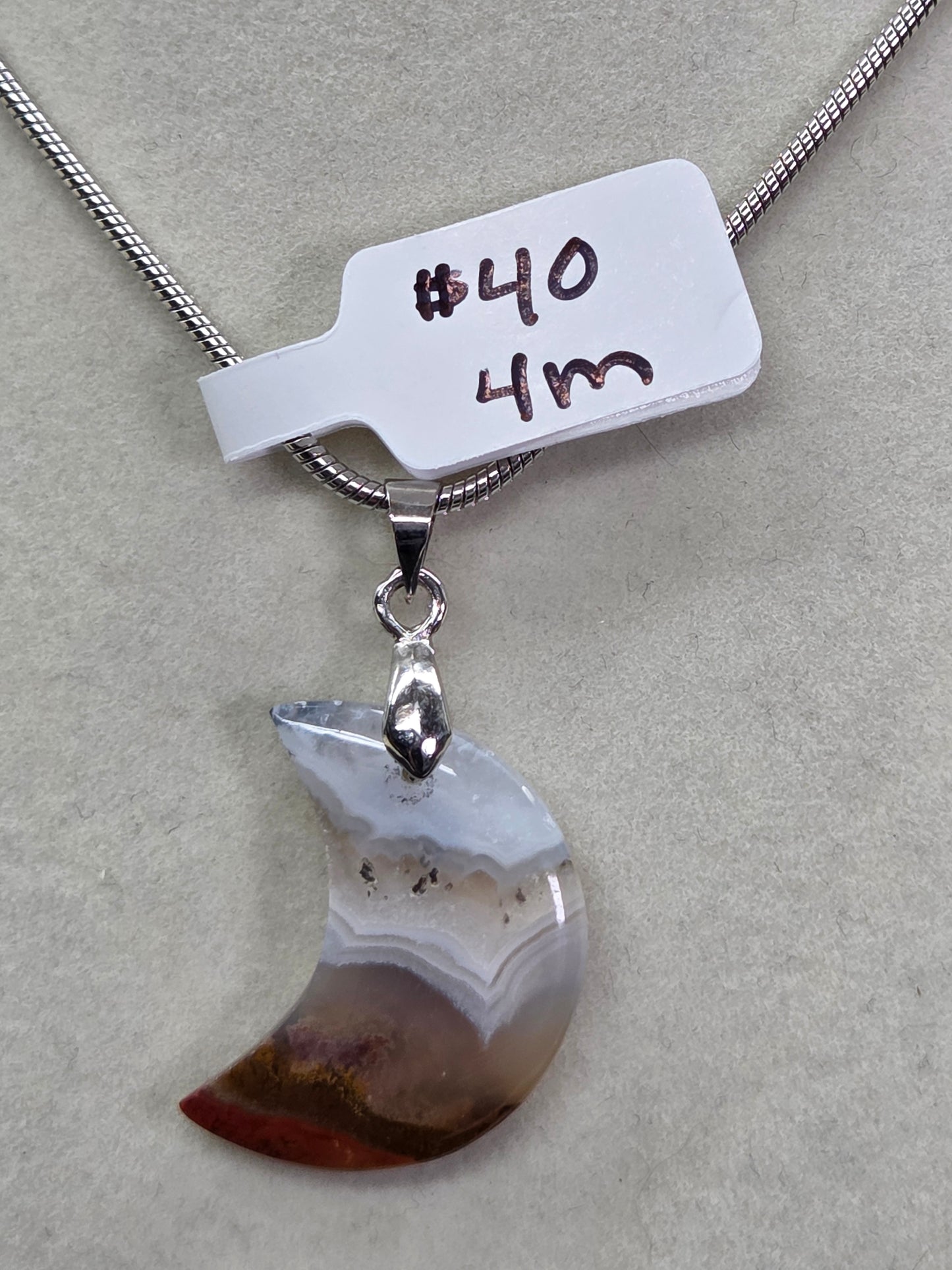 Scenic Moss necklace