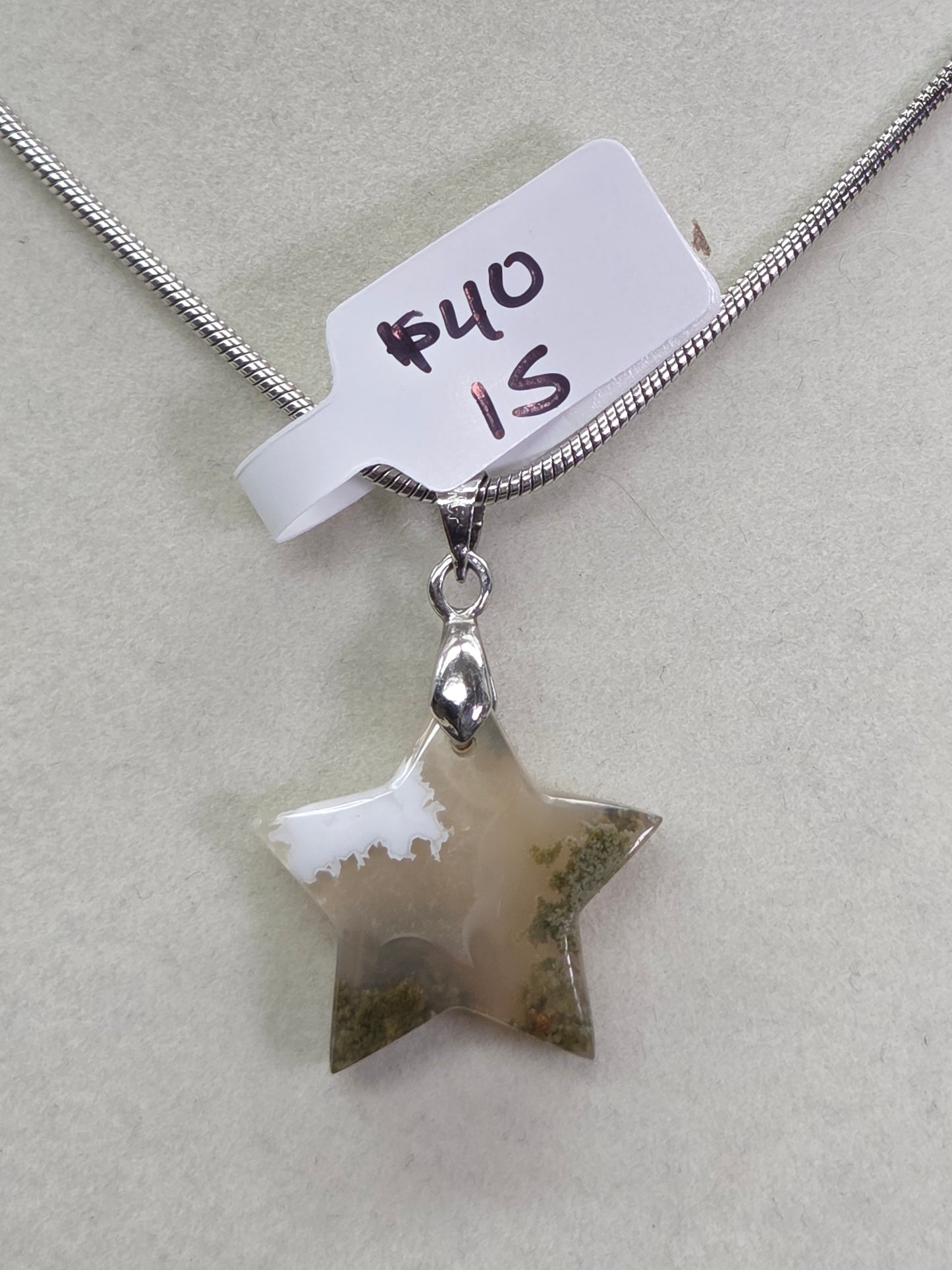 Scenic Moss necklace