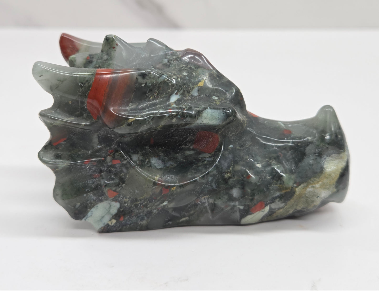 Dragon head - African Bloodstone (M)