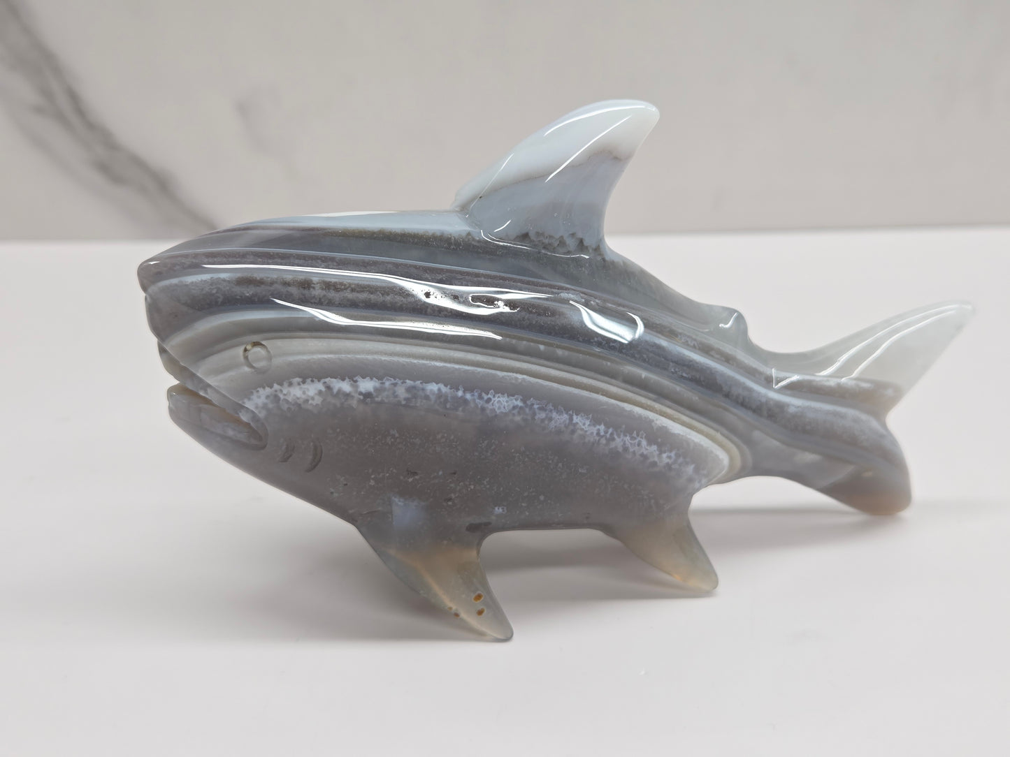 Agate shark carving