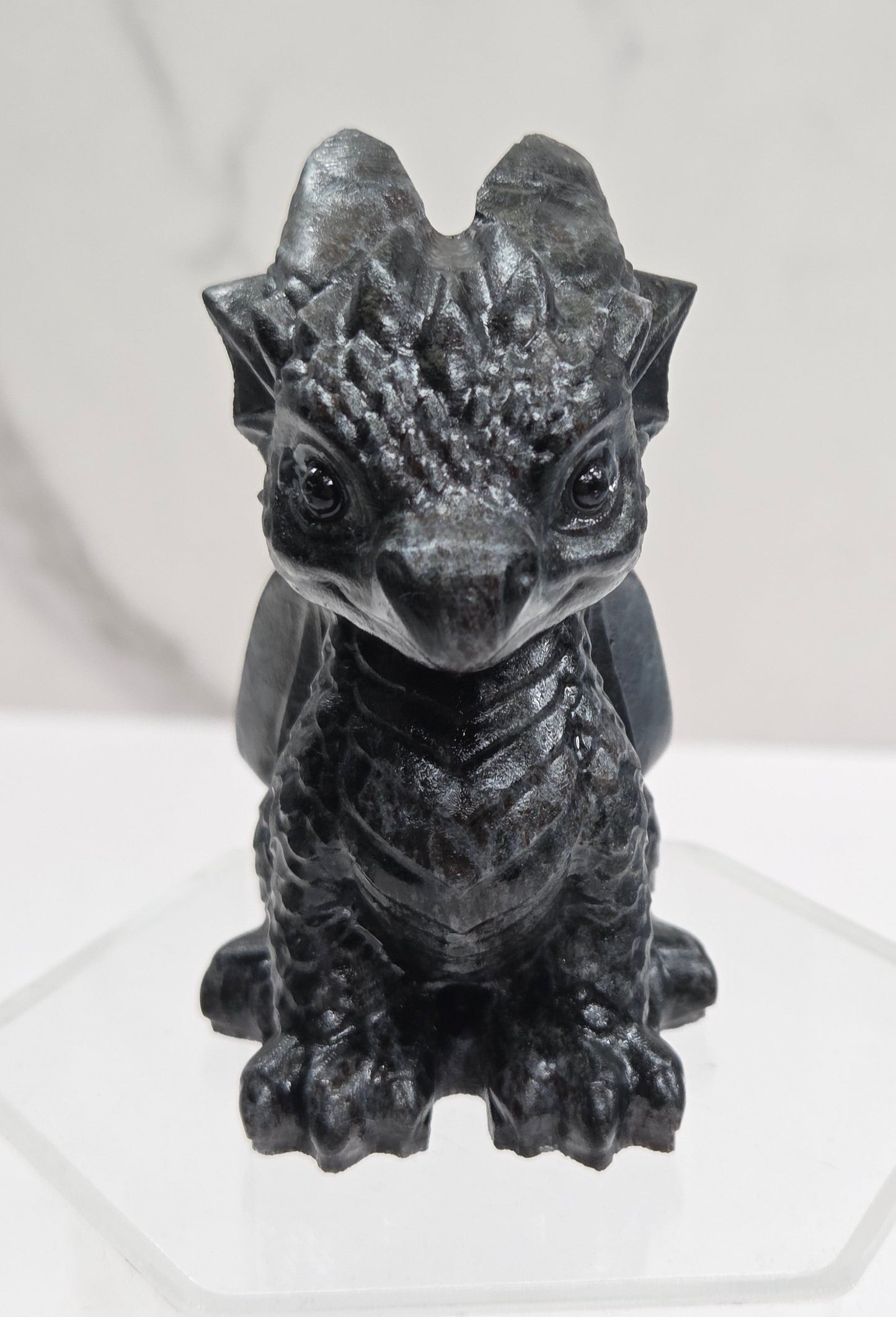 Cute dragon carving (M)