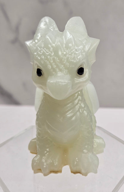 Cute dragon carving (M)
