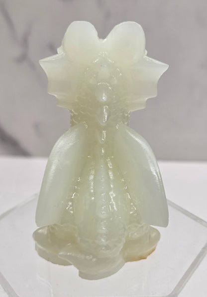 Cute dragon carving (M)