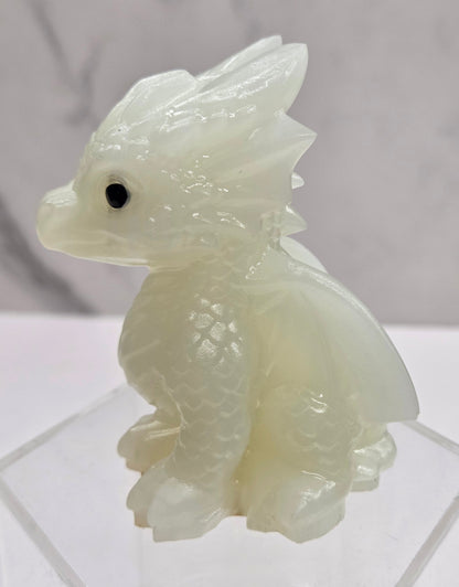 Cute dragon carving (M)