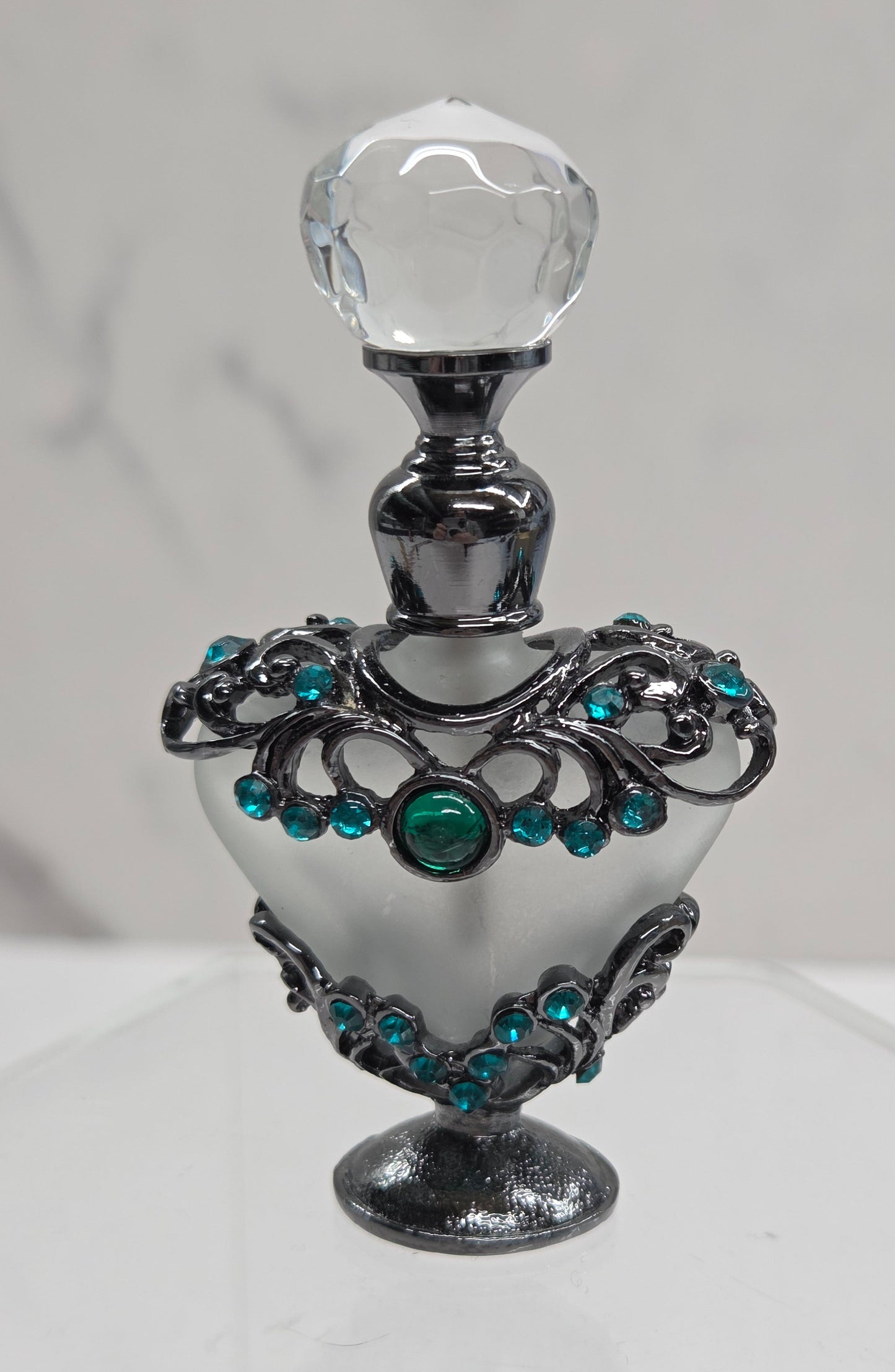 Perfume bottle - Glass heart w/ rhinestones