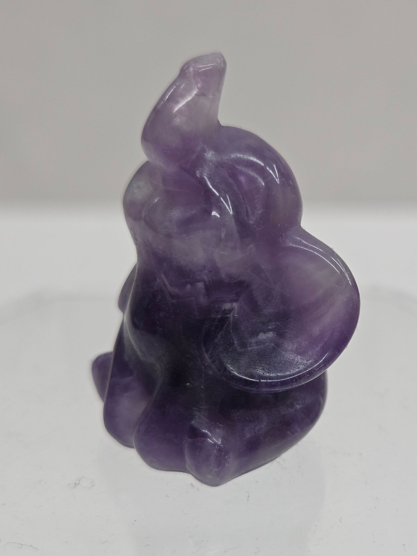 "Dumbo" baby elephant carving (S)