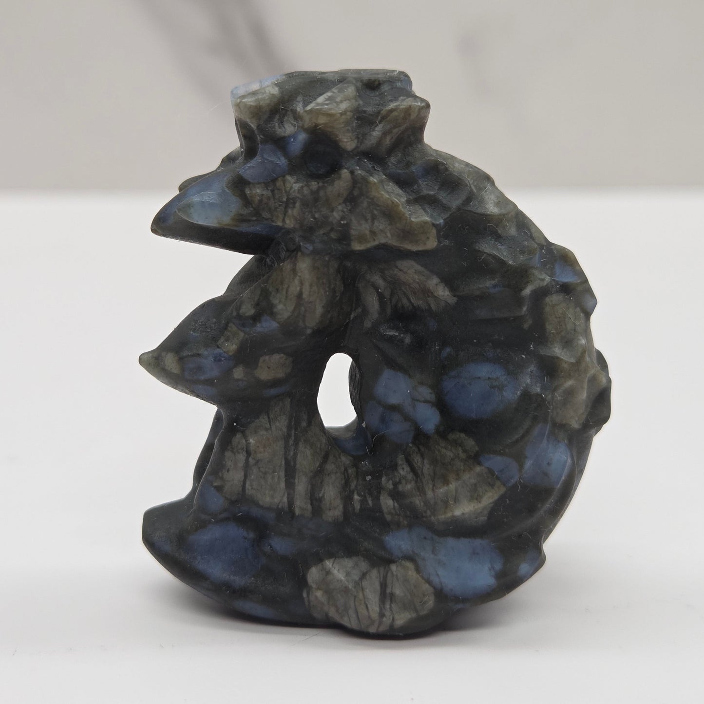 9 tail fox carving on moon