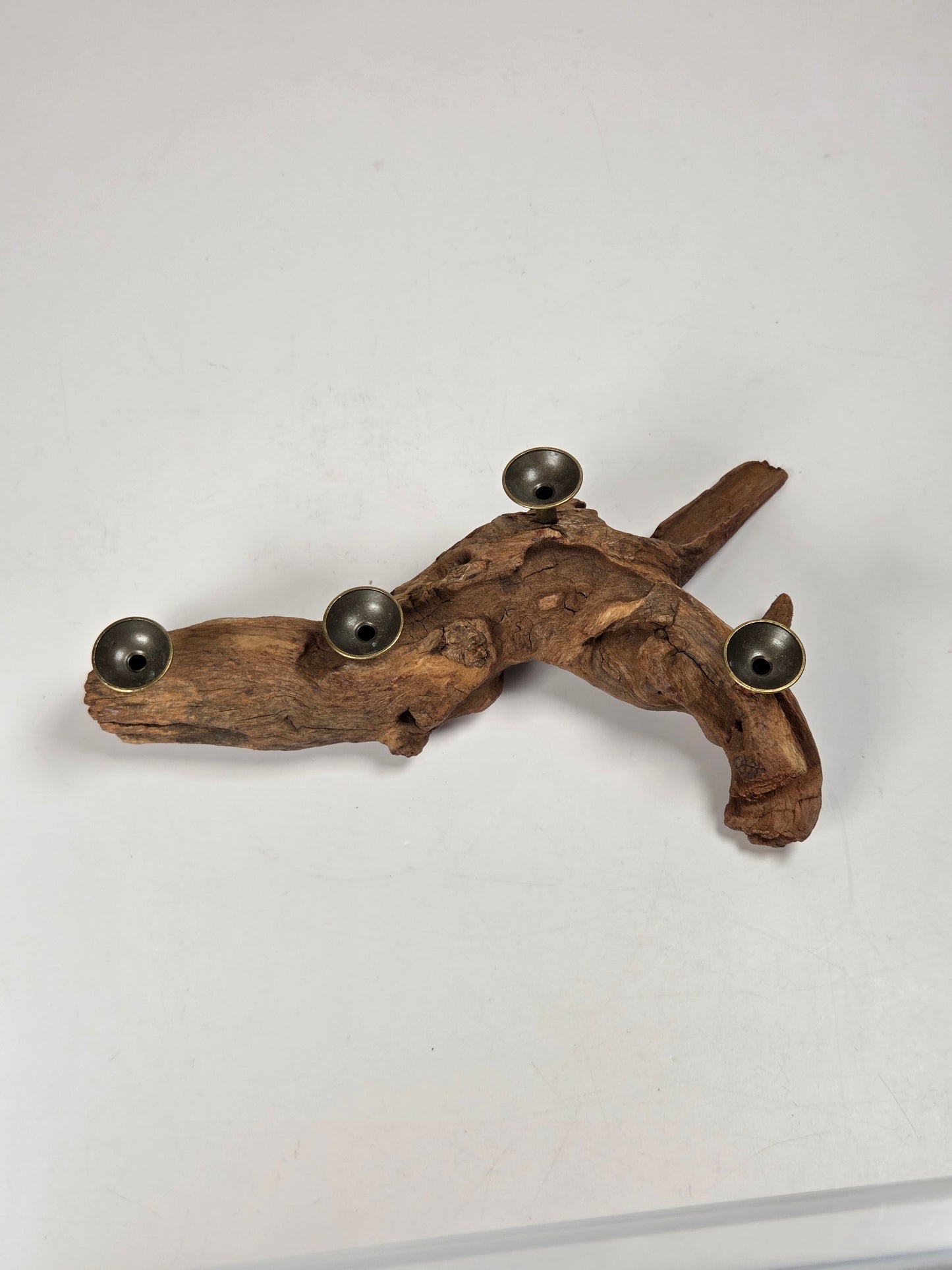 Driftwood sphere holder