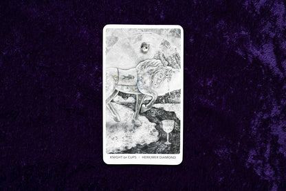 Crystal Keys Tarot: 78 Cards & 176-Page Full-Color Guidebook