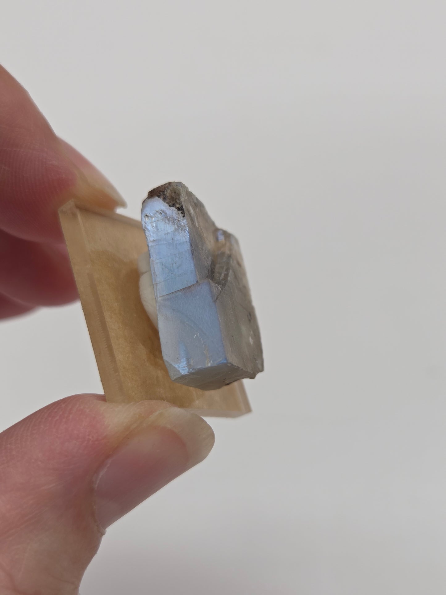 Moonstone specimens
